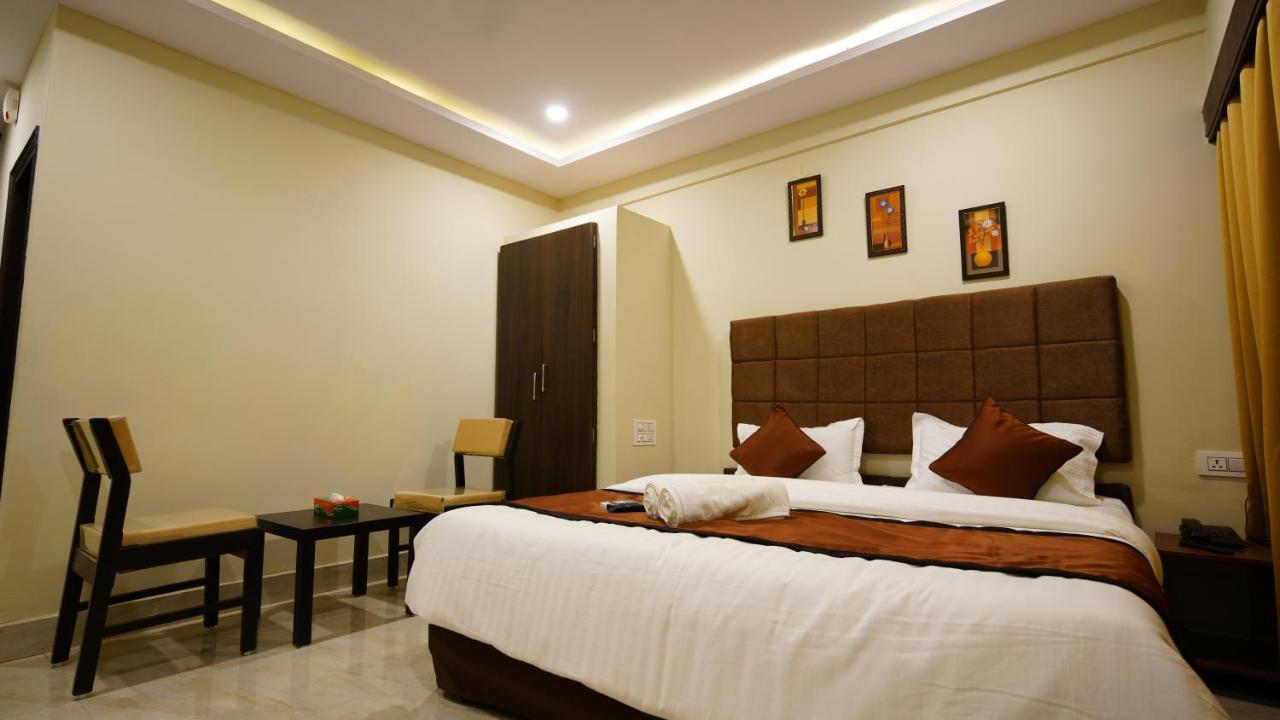 New Hotel Suhail Хайдарабад Экстерьер фото